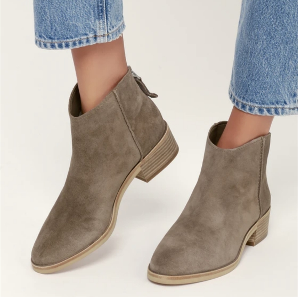 Dolce Vita Tucker suede boots new 6